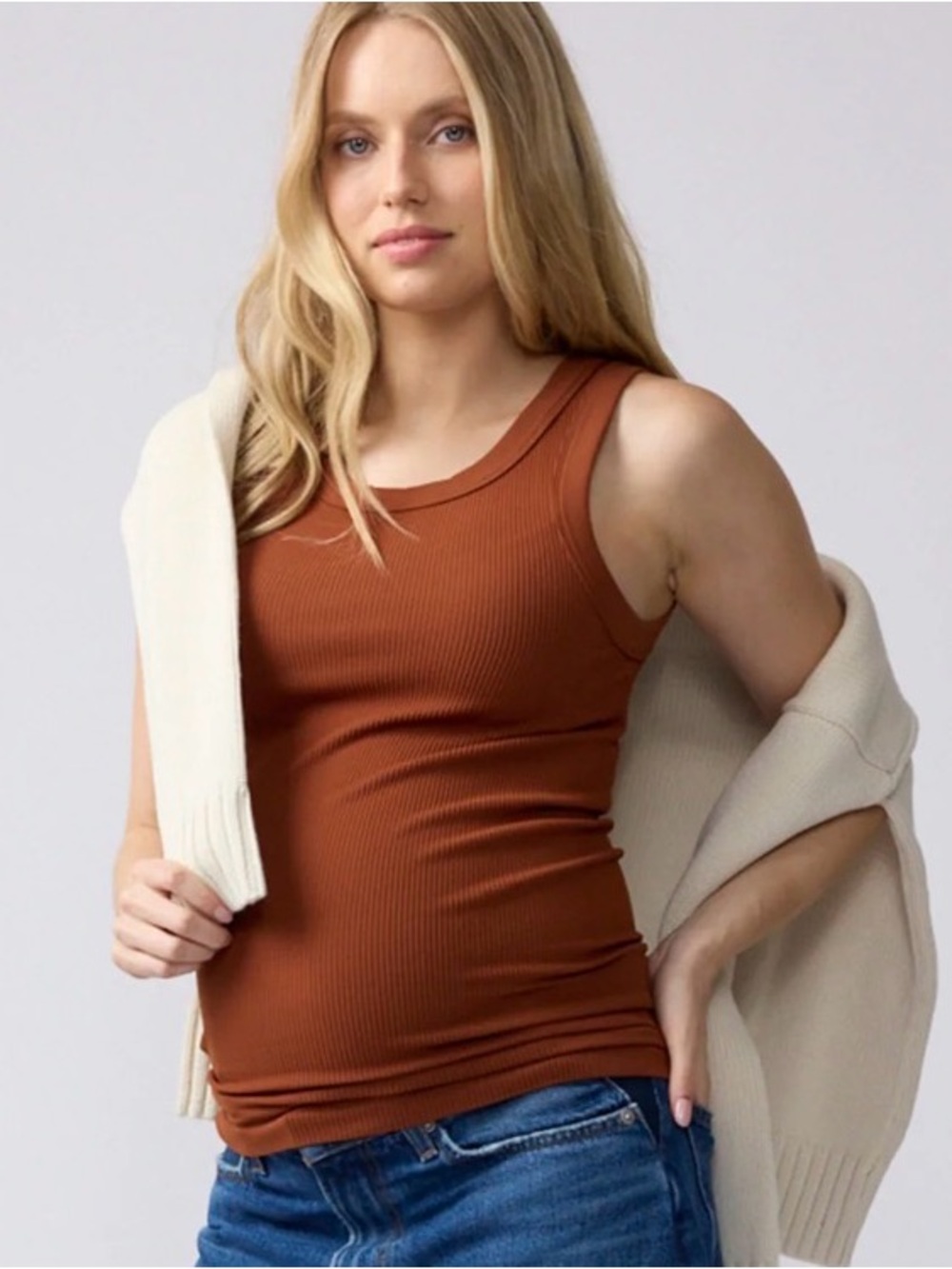 Ingrid & Isabel Seamless Ribbed Tank Top in Rust Brown Medium